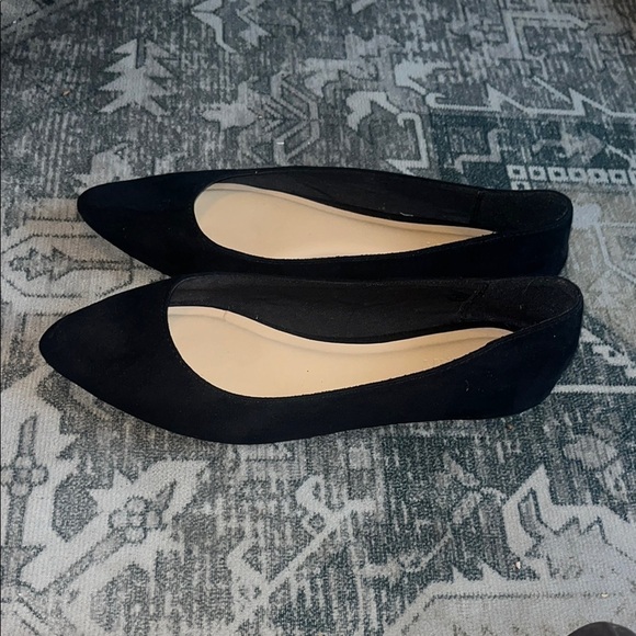 Old Navy women’s Black ballet pointer flats size 7 - Picture 2 of 9
